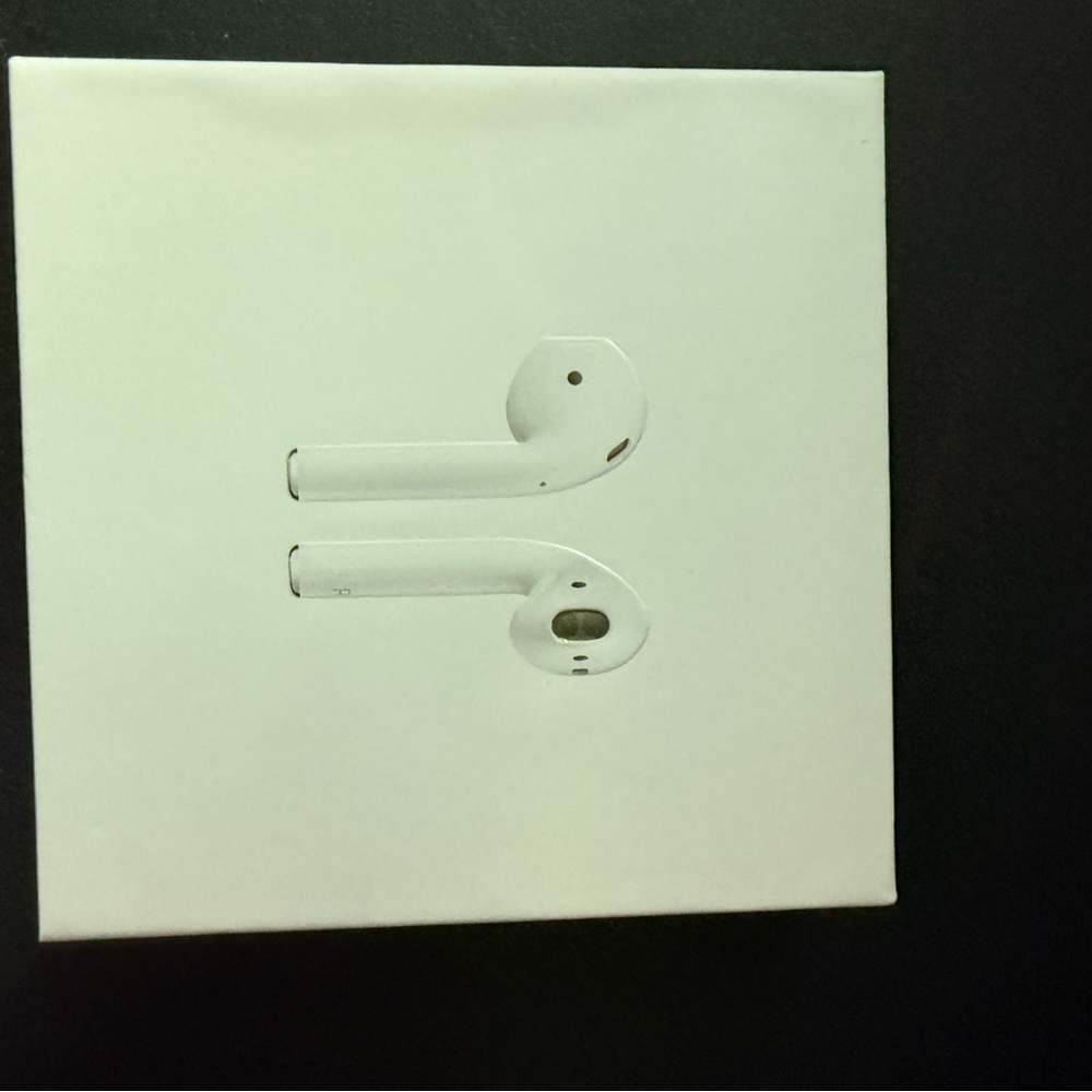 Apple AirPods Wireless Earbuds